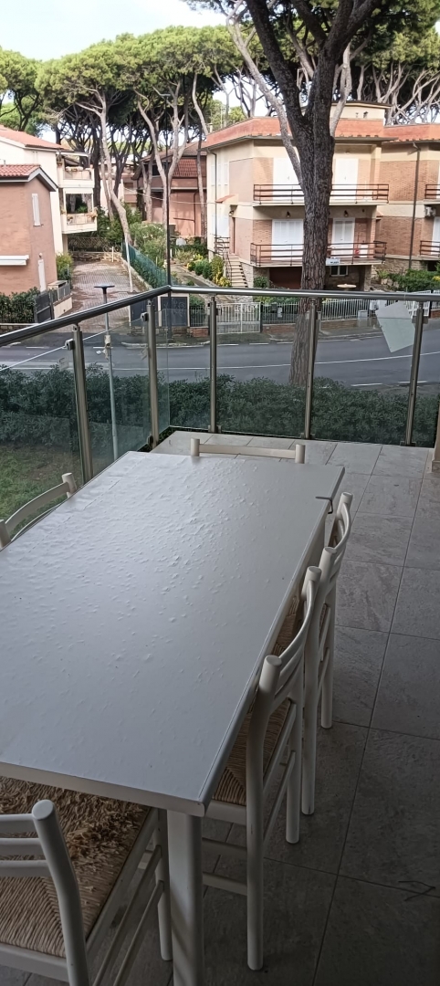 appartamento  bilocale con ampio terrazzo e posto auto — foto 11